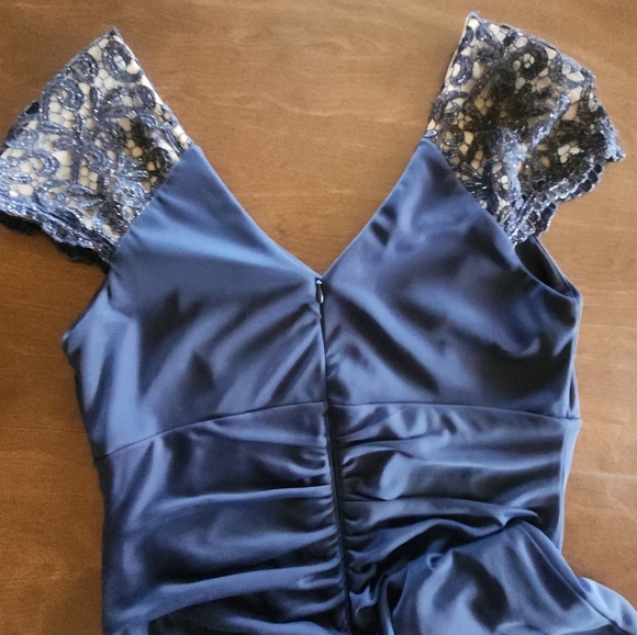 Formal Mother of the Bride Dress. Long, Short Sleeve Navy Blue Dress Size 10 - Picture 6 of 8